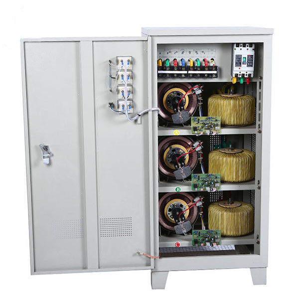 AC 3 Phase Voltage Stabilizer 60000VA Untuk Mesin Cetak 47Hz - 63Hz